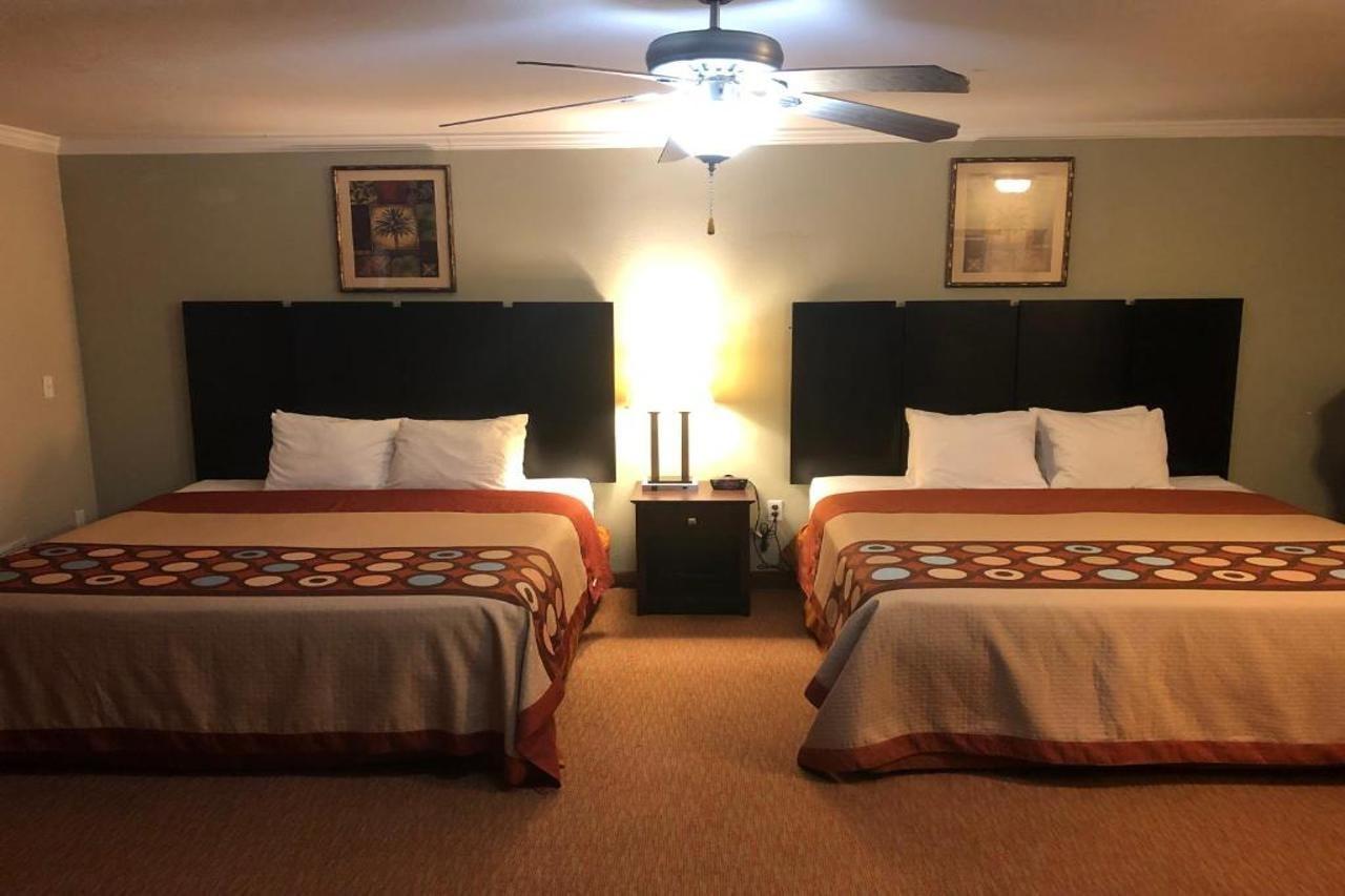 Global Inn Coos Bay Bagian luar foto