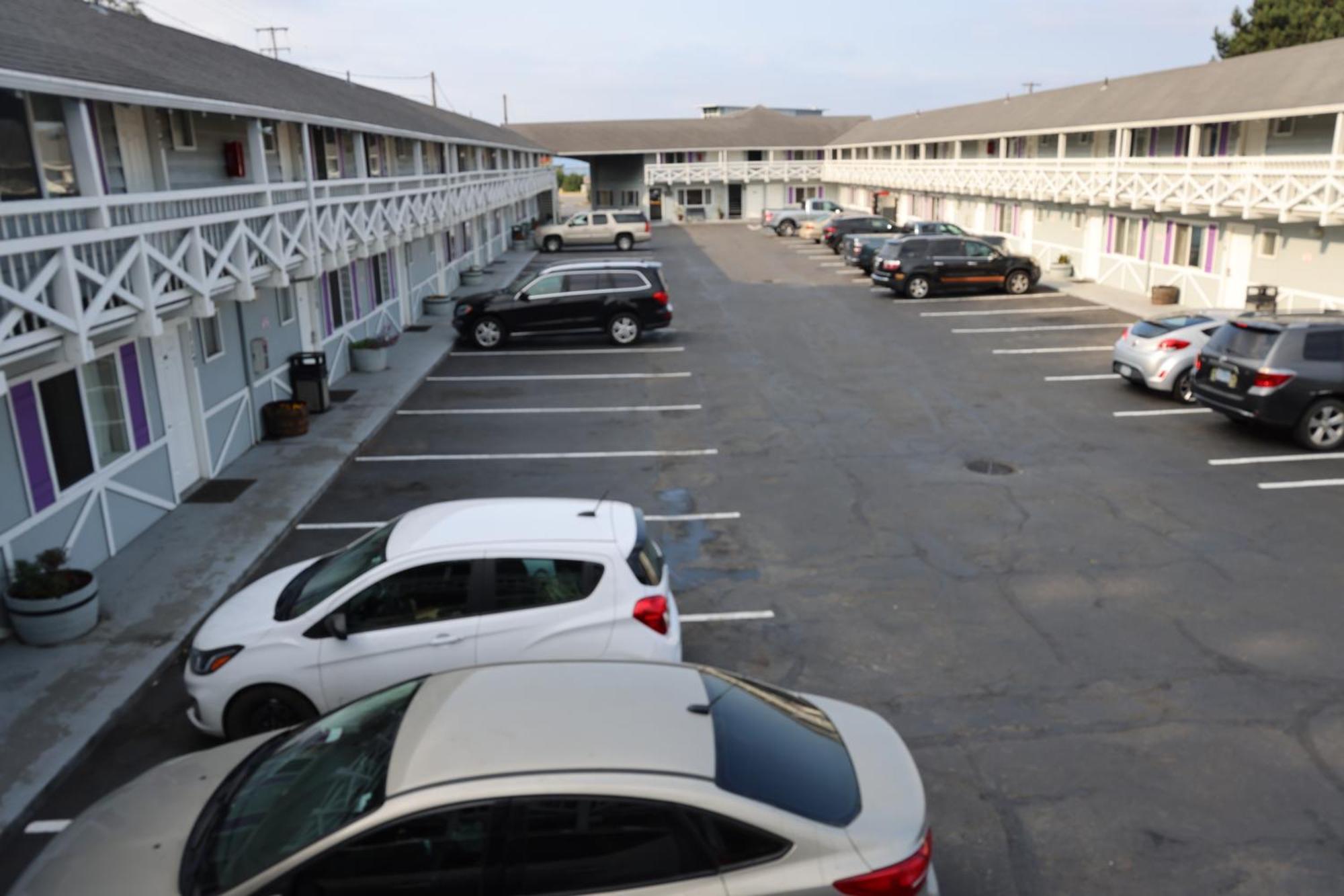 Global Inn Coos Bay Bagian luar foto